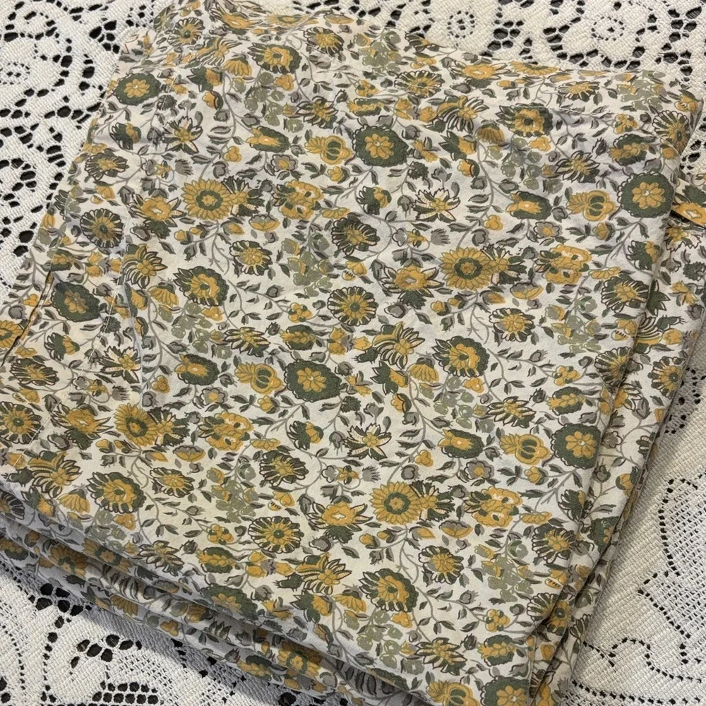 RARE Pottery Barn 2007 100% Cotton Floral Napkin Set of 4 | Cottagecore | dainty